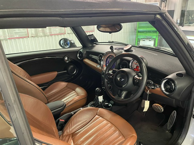 [CCK vehicle showroom photos]