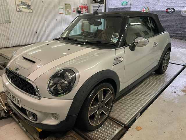 [CCK vehicle showroom photos]