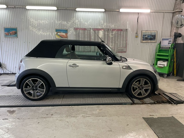[CCK vehicle showroom photos]