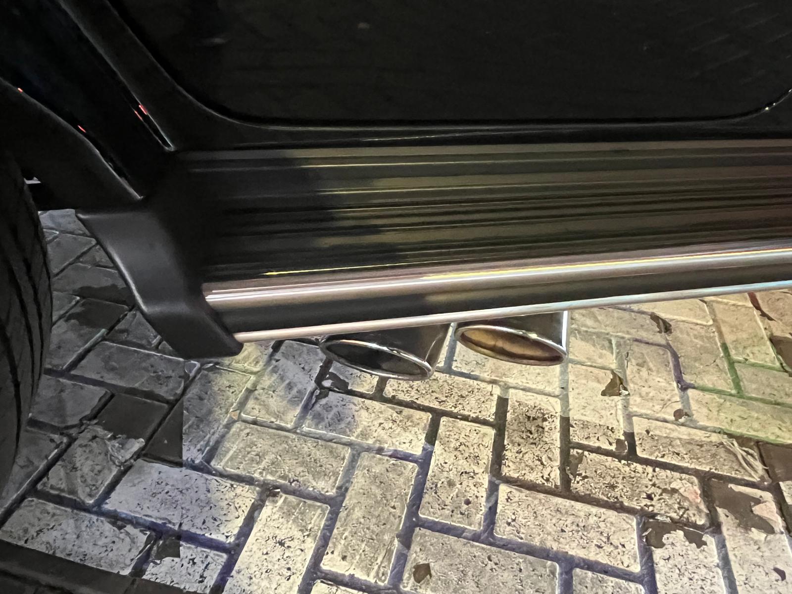 [CCK vehicle showroom photos]