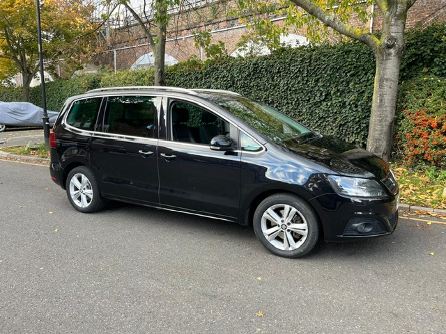 [CCK vehicle showroom photos]