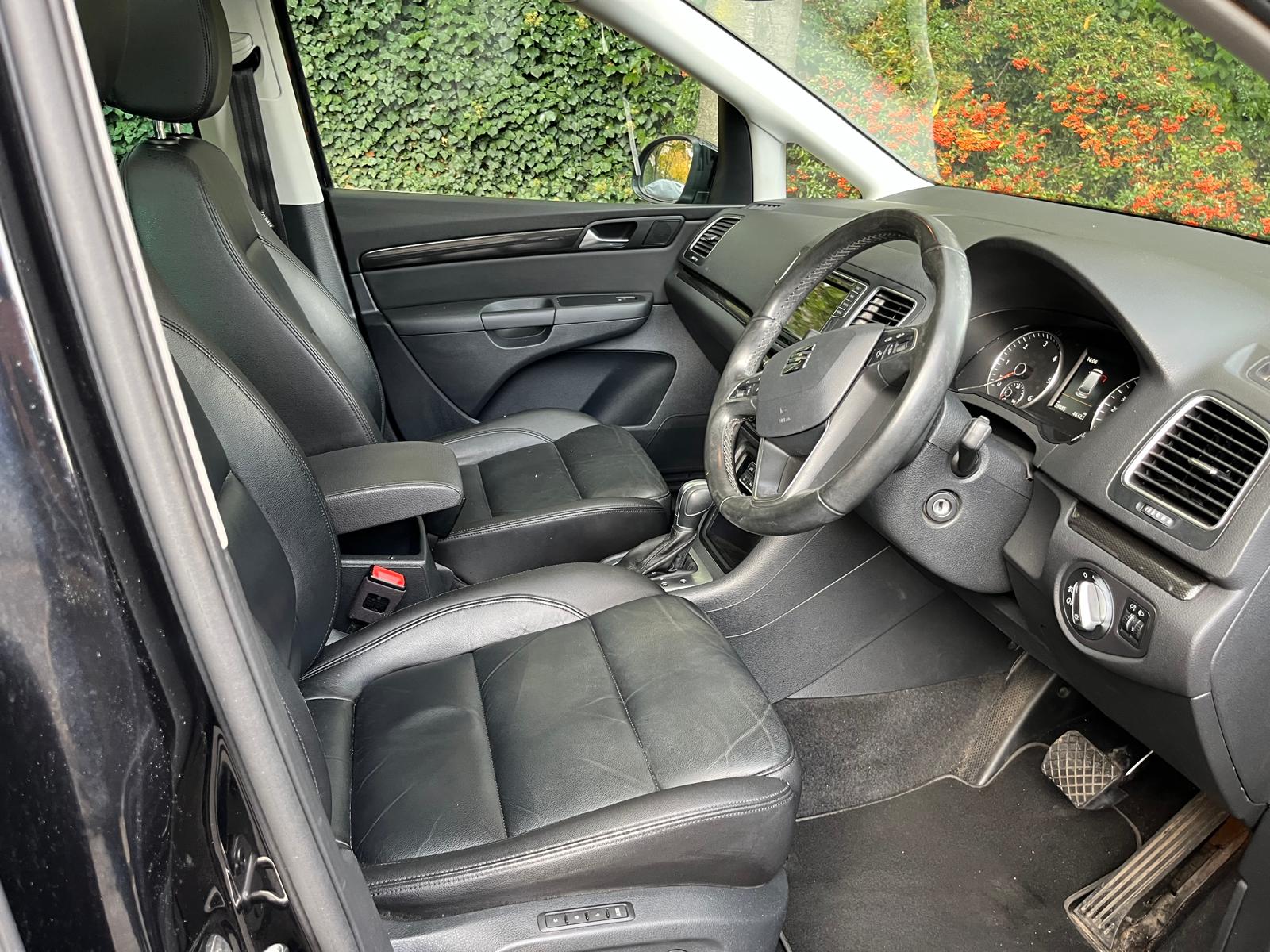 [CCK vehicle showroom photos]