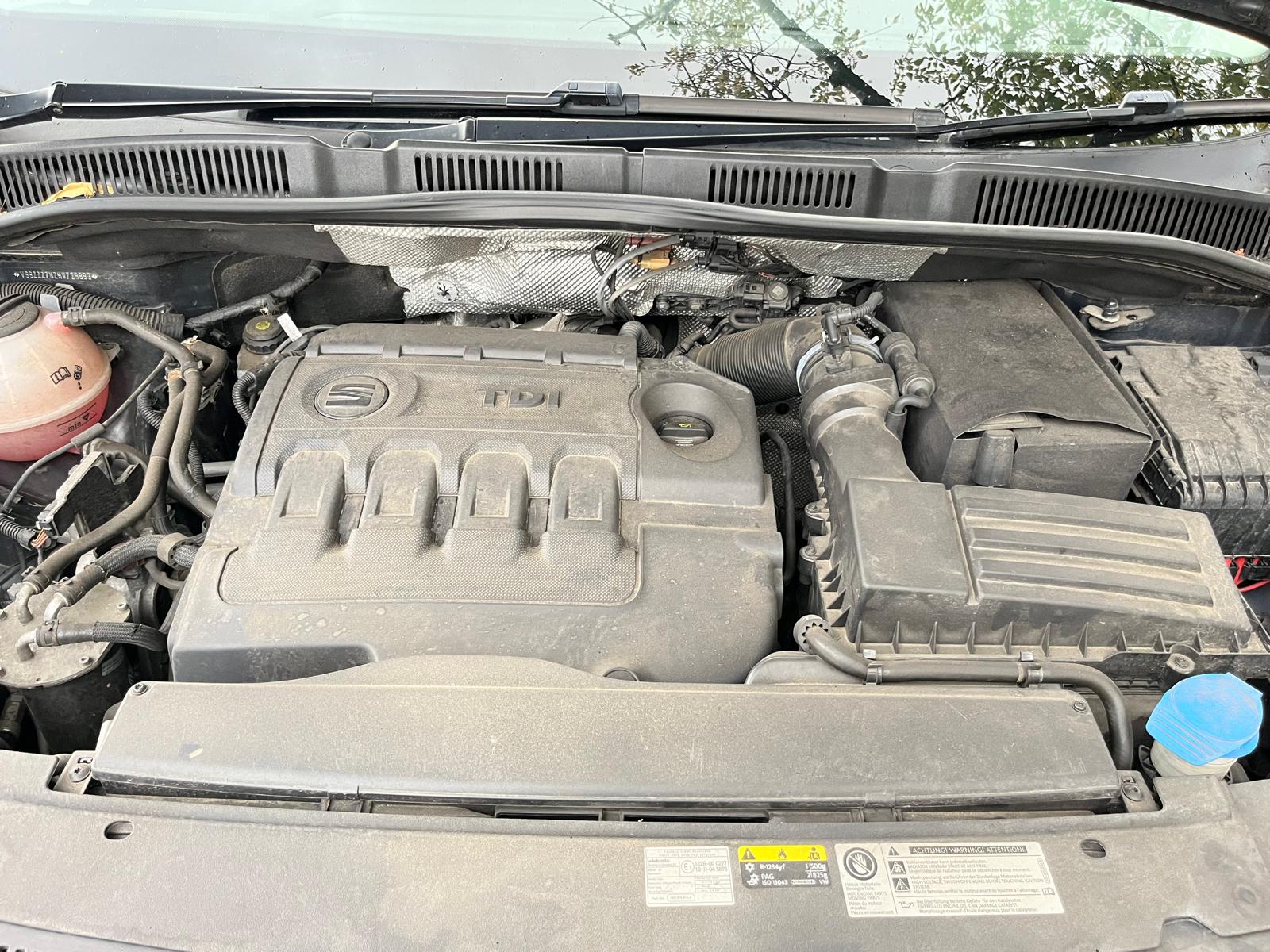 [CCK vehicle showroom photos]