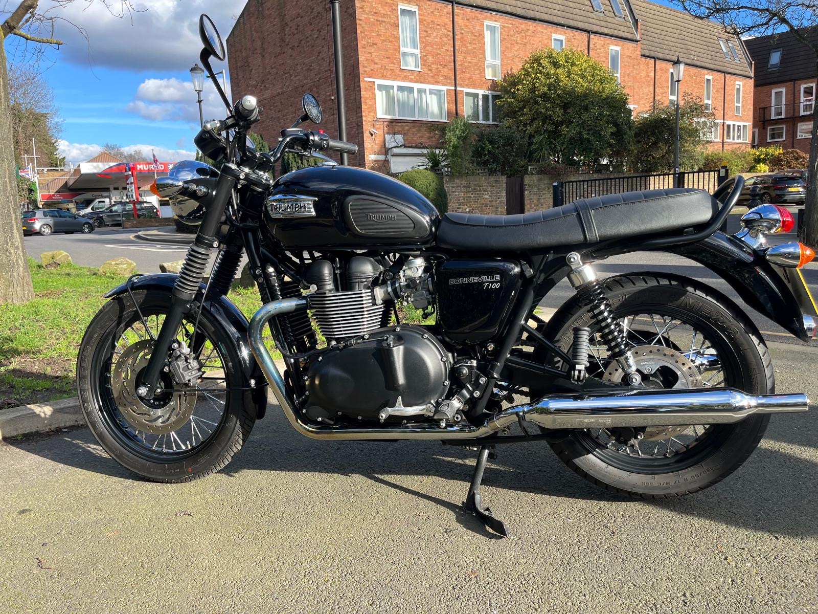 [CCK vehicle showroom photos]