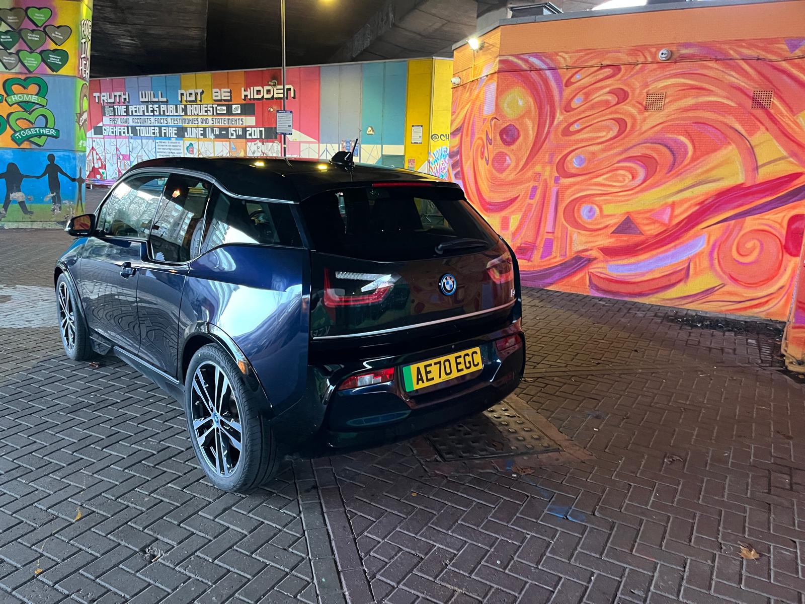 [CCK vehicle showroom photos]