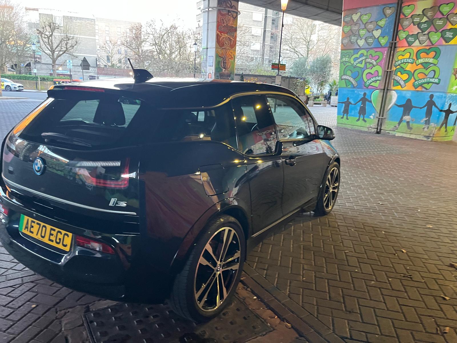 [CCK vehicle showroom photos]