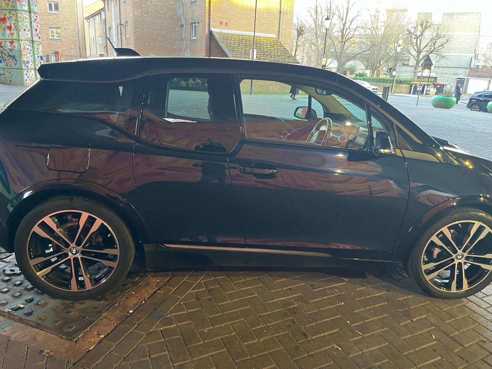 [CCK vehicle showroom photos]